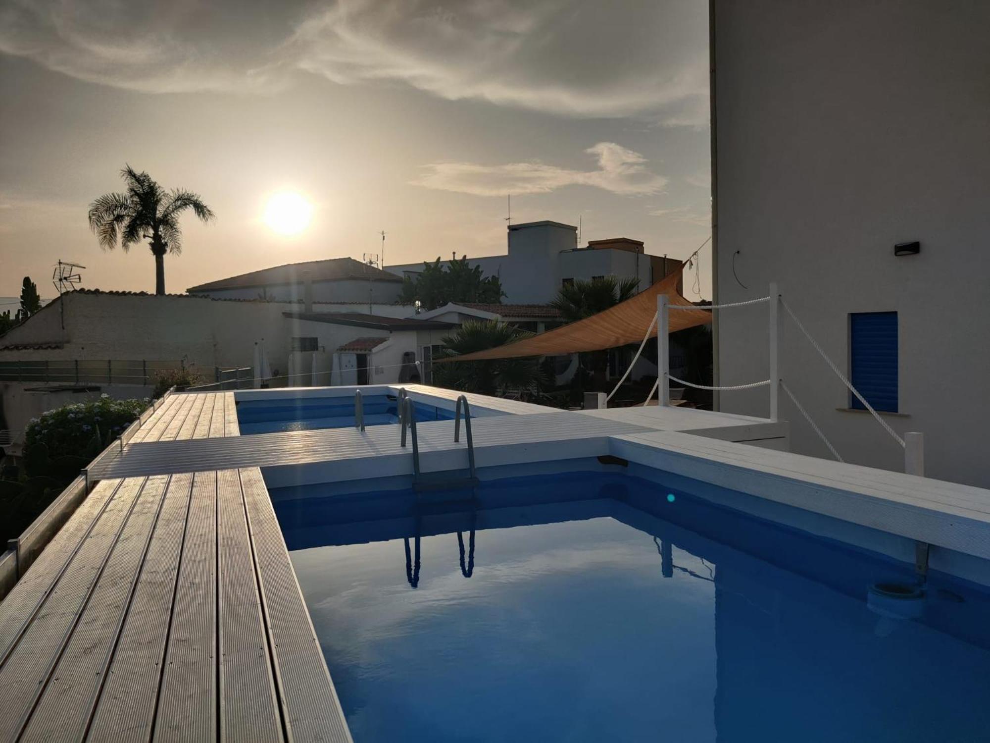 Pool Seaside Relais - Ville Ninfea, Marea, Rosa E Cassiopea 폰타네비안체 외부 사진